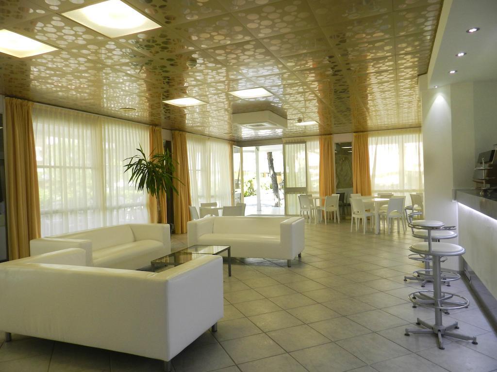 Hotel Michelangelo Белариа-Игеа Марина Екстериор снимка