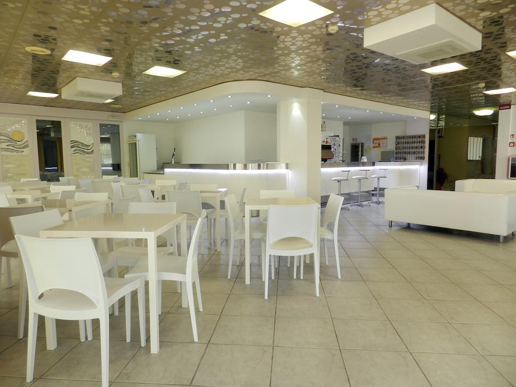 Hotel Michelangelo Белариа-Игеа Марина Екстериор снимка